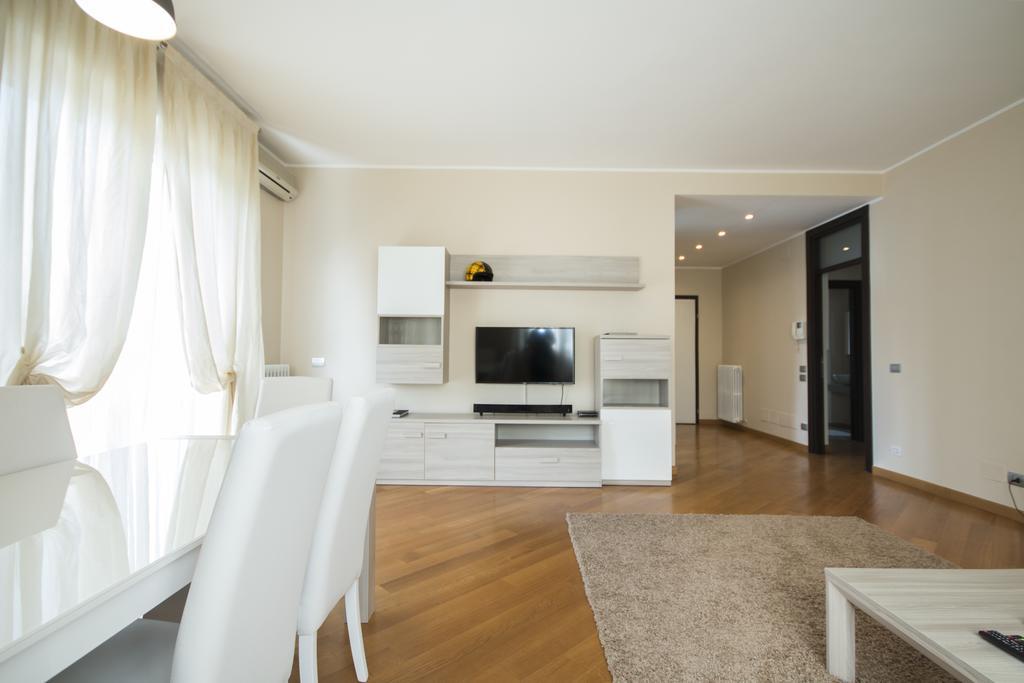 Casa Foscolo Appartement Villa Guardia Buitenkant foto
