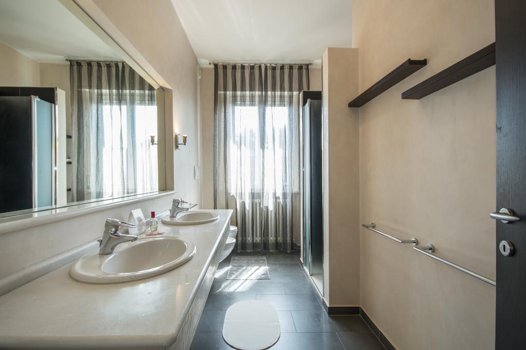 Casa Foscolo Appartement Villa Guardia Buitenkant foto