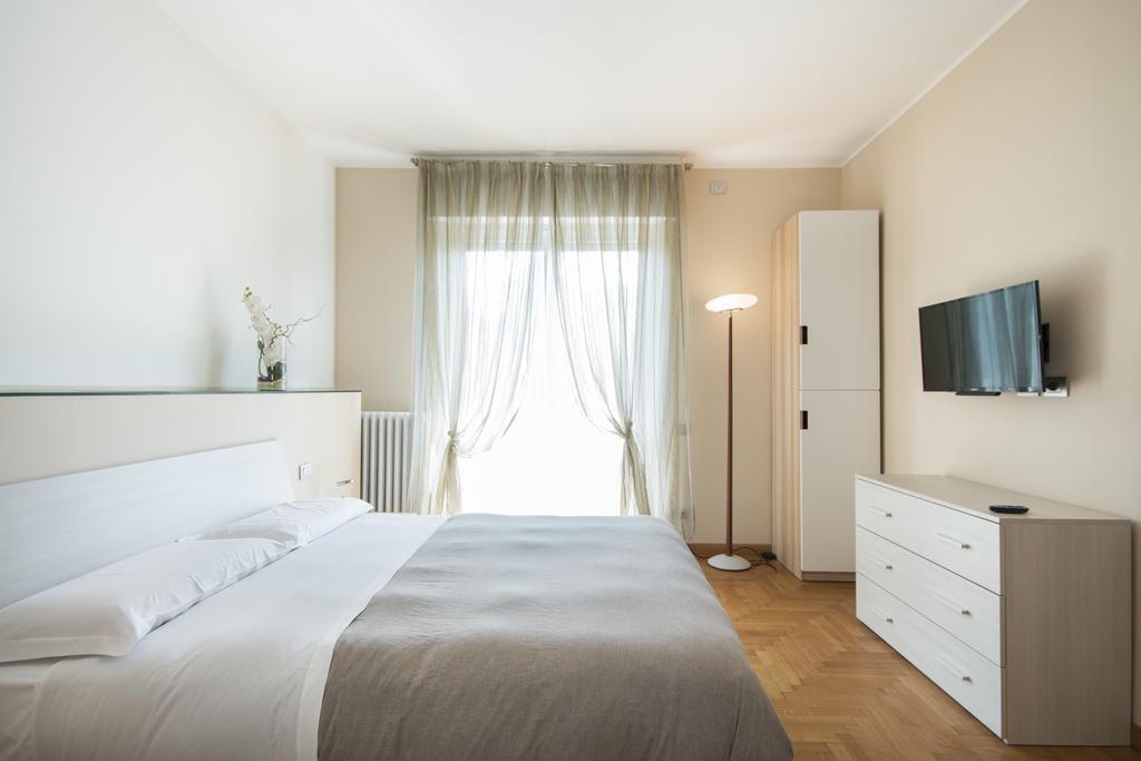 Casa Foscolo Appartement Villa Guardia Buitenkant foto